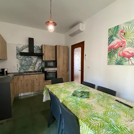 Апартаменты Tropical *